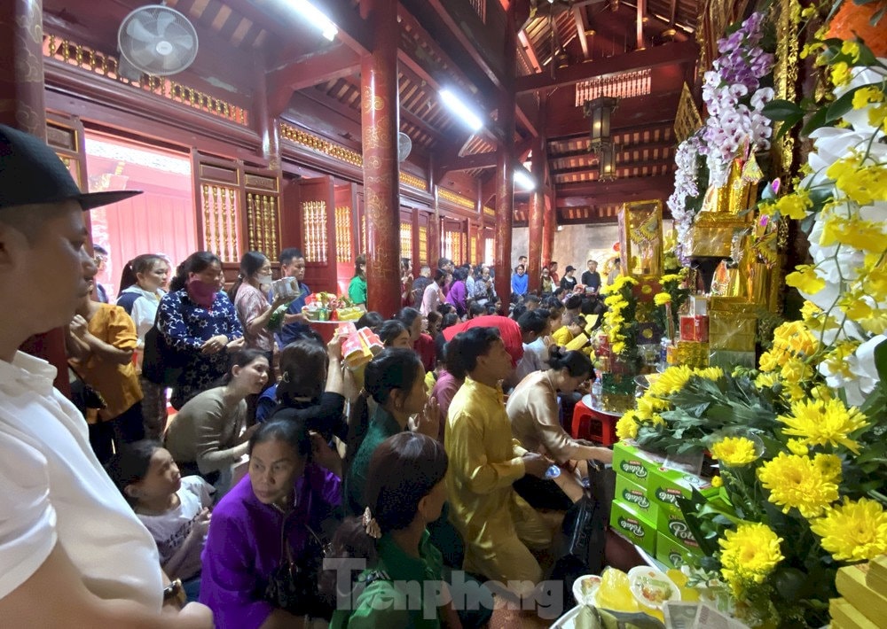 Giữ trang nghiêm và tôn trọng di tích